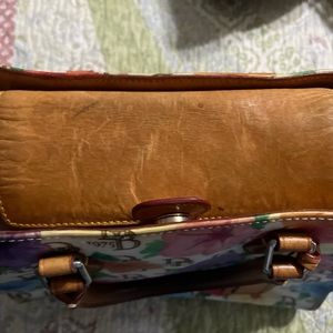 Dooney & Bourke